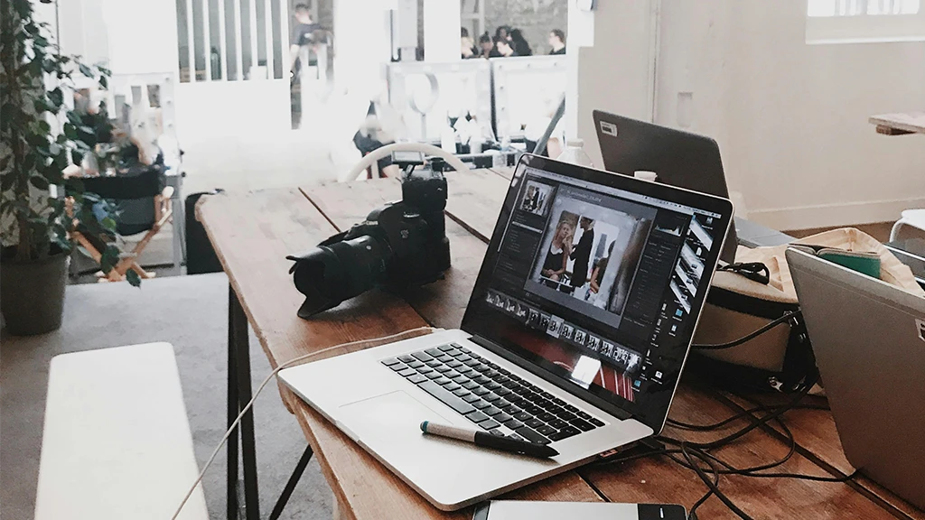 qué es un diseñador gráfico freelance